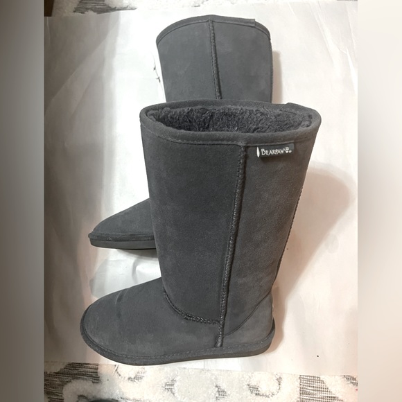 BearPaw Gently Used Gray Boots - Picture 2 of 4